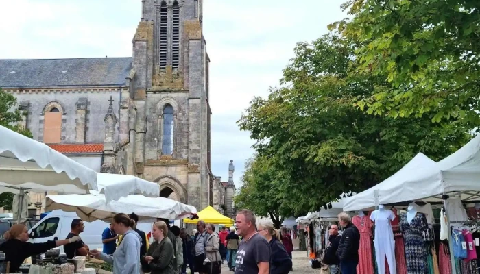 Marché d'Hourtin-Ville - 33990 Hourtin