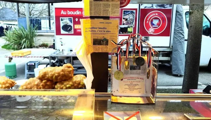 Marche De Chauvigny Interieur - Chauvigny