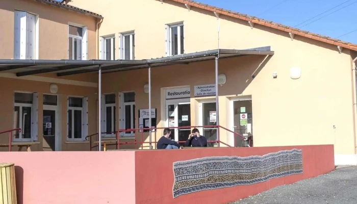 Mfr -    Cfa De Brioux Sur Boutonne Centre De Formation - Brioux-sur-boutonne