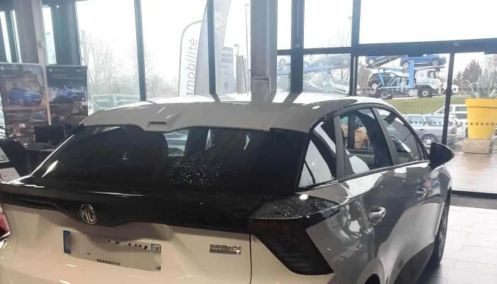 Mg Motor Bordeaux -  Reductions - Bruges