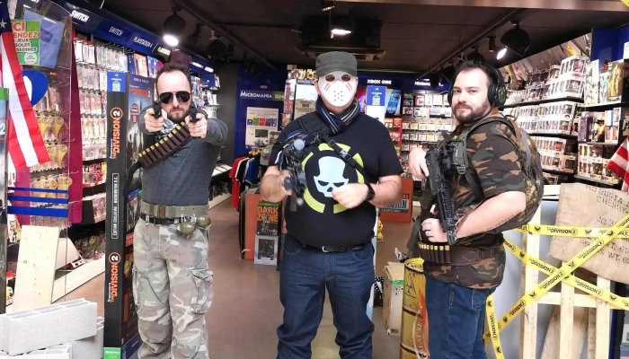 Micromania -    Zing Brive La Gaillarde Magasin De Jeux Video - Brive-la-gaillarde