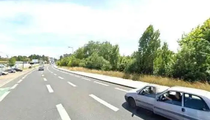 Nissan Bruges -    Edenauto Street View Et 360deg - Bruges