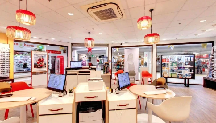 Opticien Bressuire -    Espace Bocage   Le Collectif Des Lunetiers Street View Et 360deg - Bressuire