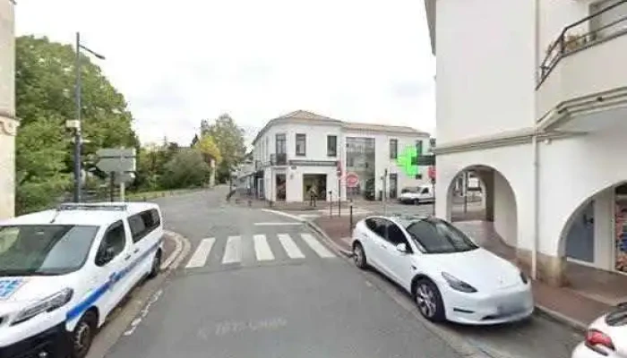 Pharmacie Du Stade Bruges -  Street View Et 360deg - Bruges