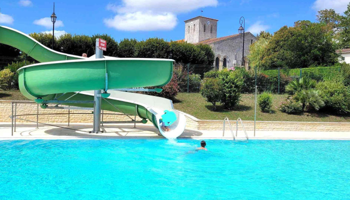 Piscine à Meursac - 17120 Meursac