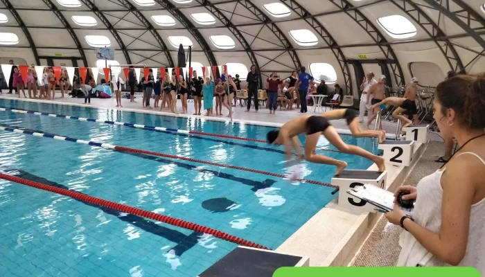 Piscine Communautaire De Chasseneuil -  Sur Bonnieure Piscine - Chasseneuil-sur-bonnieure