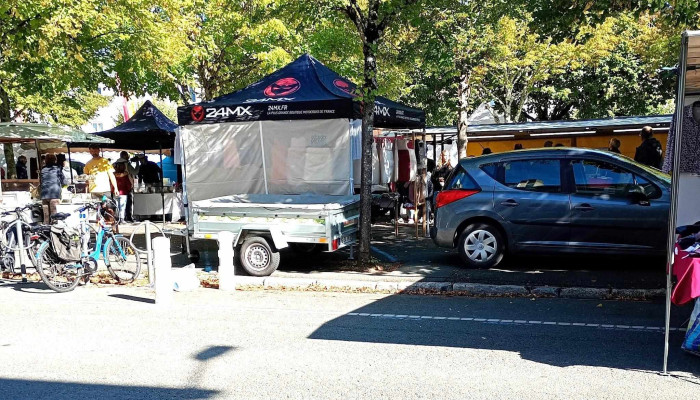 Place Du Marche   86300 Chauvigny Promotion - Chauvigny