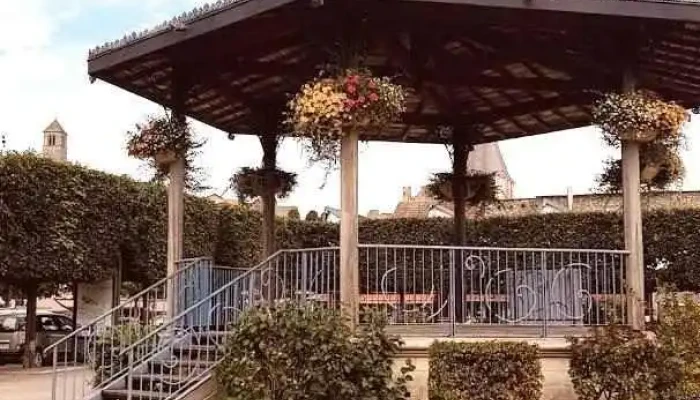 Place du Marché - 86300 Chauvigny - Chauvigny