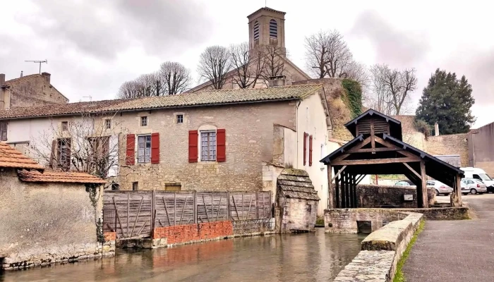 Source De La Boutonne -  Ouvert Maintenant - Chef-boutonne