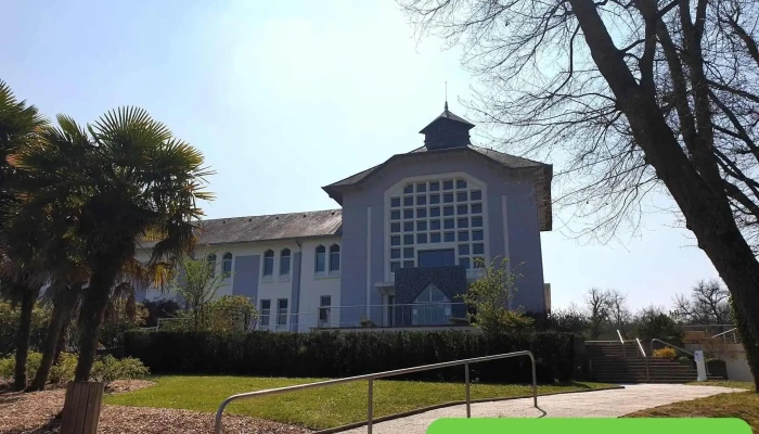 Spa Source La Roche-Posay - 58 Av. Des Fontaines