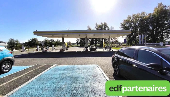 Station Eni -    A64 Nord   Pk815   Aire De Lacq Audejos Nord Interieur - Lacq