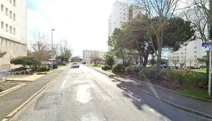 Utile -  Street View Et 360deg - La Rochelle