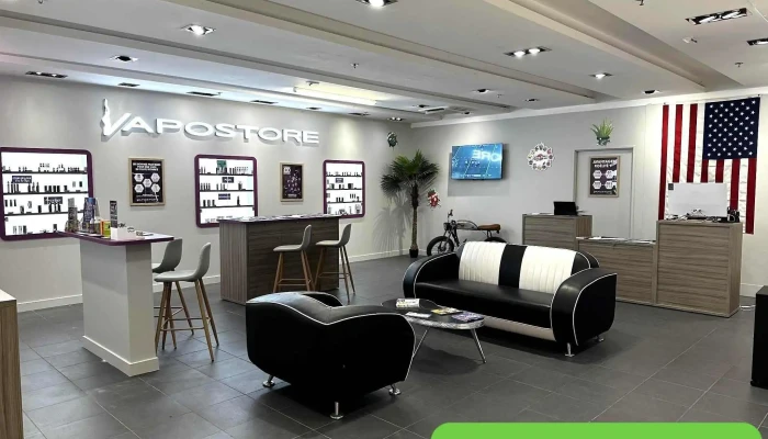 Vapostore Vaux -  Sur Mer Cigarettes Electroniques Et E Liquides Interieur - Vaux-sur-mer