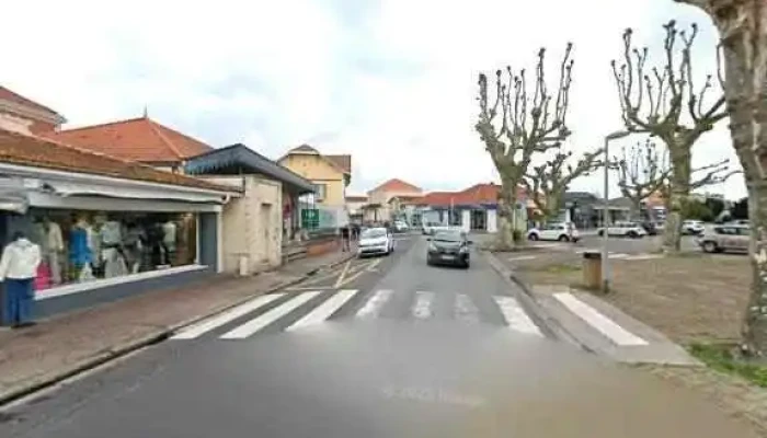 Vetements Cazaux Sa Street View Et 360deg - Arès