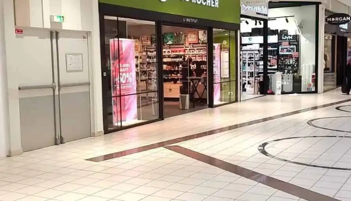 Yves Rocher -  Exterieur - Chauray
